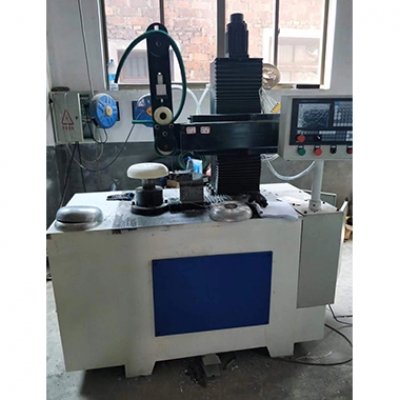 數(shù)控鋁鍋車底機